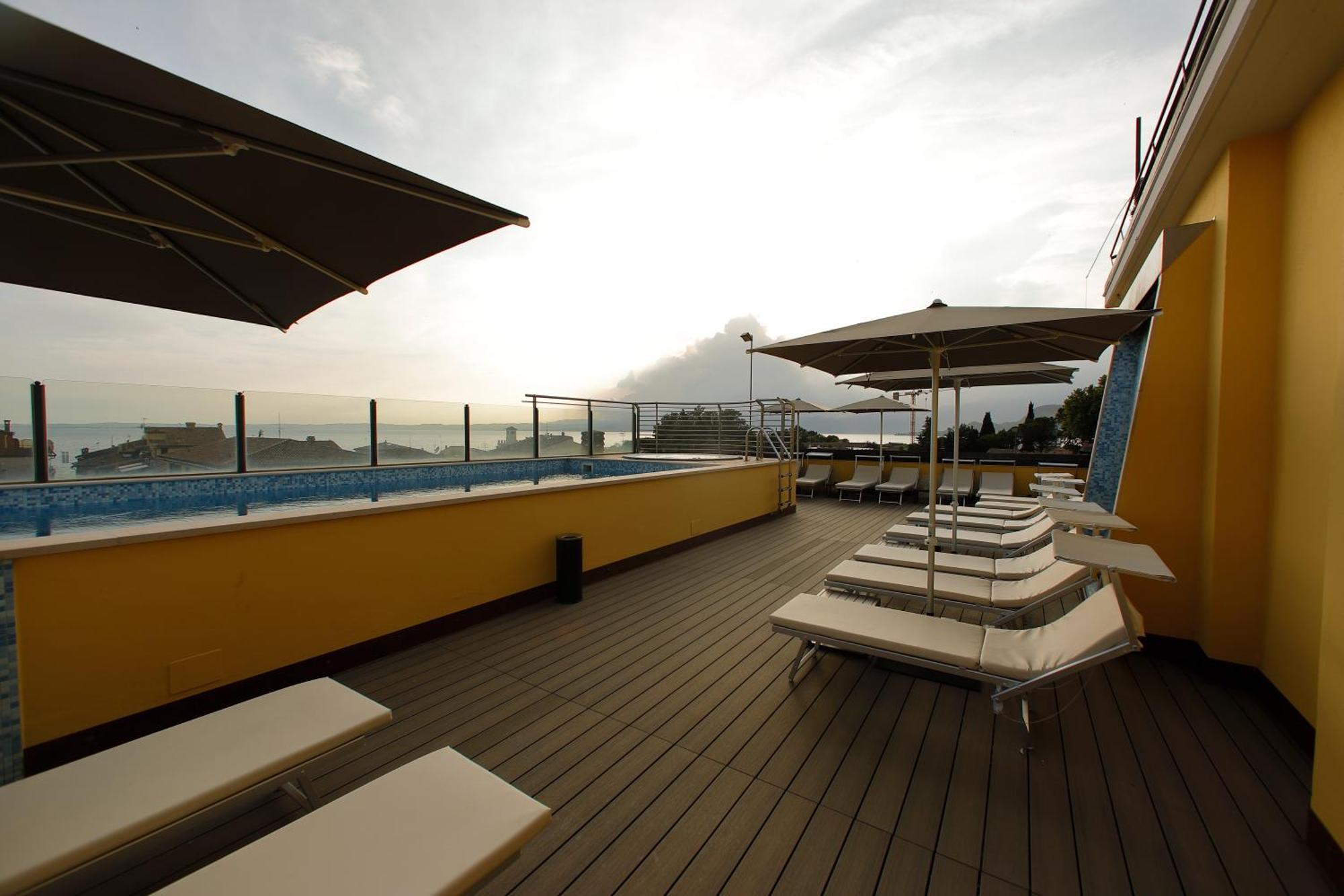 Hotel Namia By Dori บาร์โดลิโน ภายนอก รูปภาพ